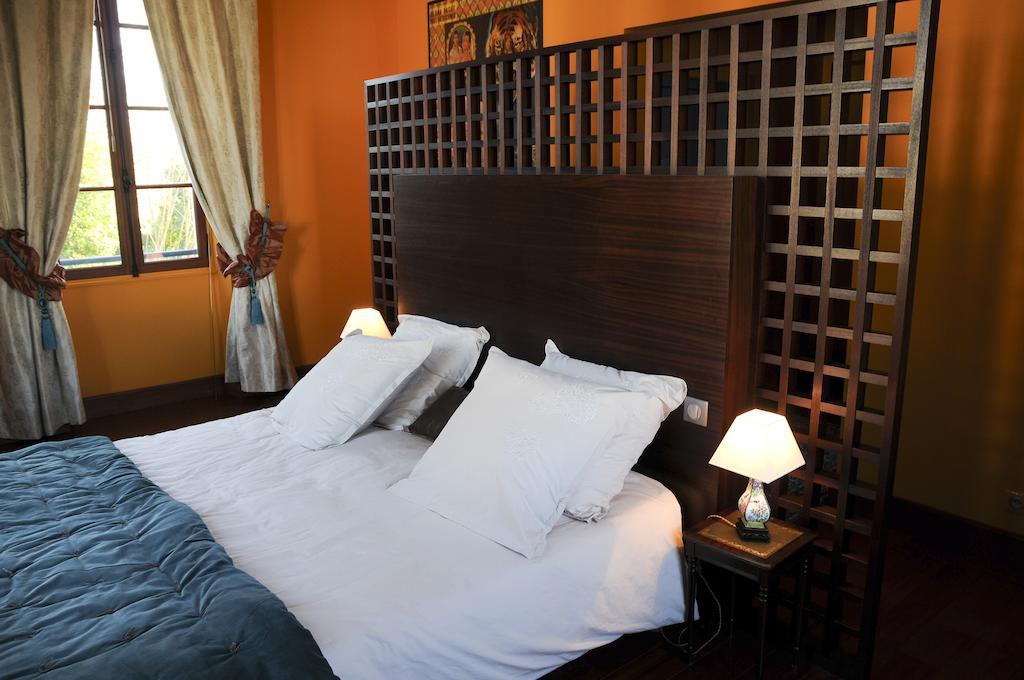 Castel Peyssard Bed & Breakfast Perigueux Room photo